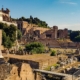 Forum Romana in Rome bij zonsondergang